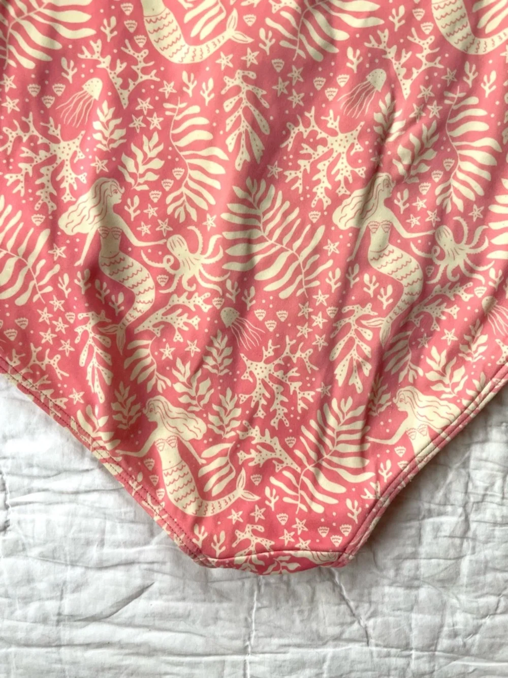 Mini Boden Rashguard Swimsuit, size 9-10 - Picture 4 of 4